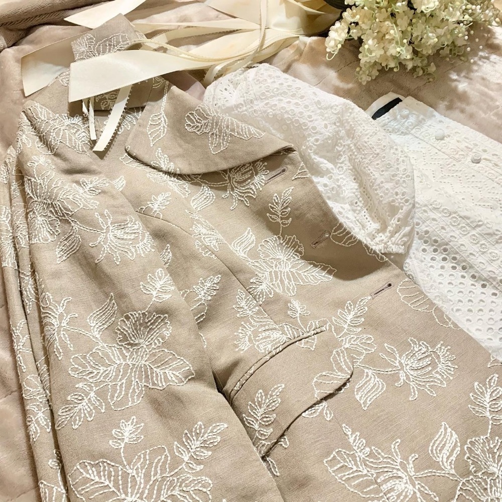 Neutral Embroidered Blazer - Picture 5 of 12